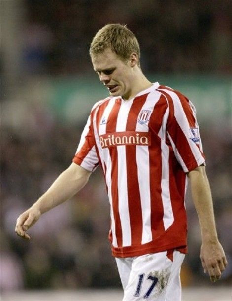 SOC la Arsenal! Vezi un tackling HORROR care ii poate incheia cariera unui pusti de 19 ani!_21