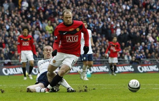 Rooney, noul Balon de Aur? Vezi golul de manual care duce Cupa Ligii la Manchester!  _6