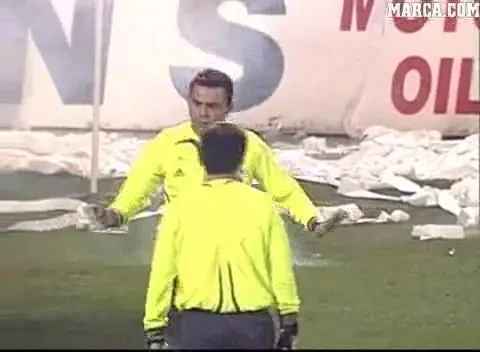 VIDEO Explozie pe teren in Grecia! Ninis de la Panathinaikos, accidentat!