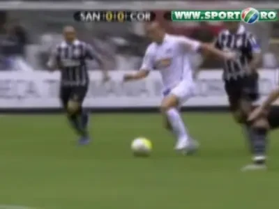 VIDEO&nbsp;Roberto Carlos, din nou eliminat! Robinho l-a invins pe Ronaldo!