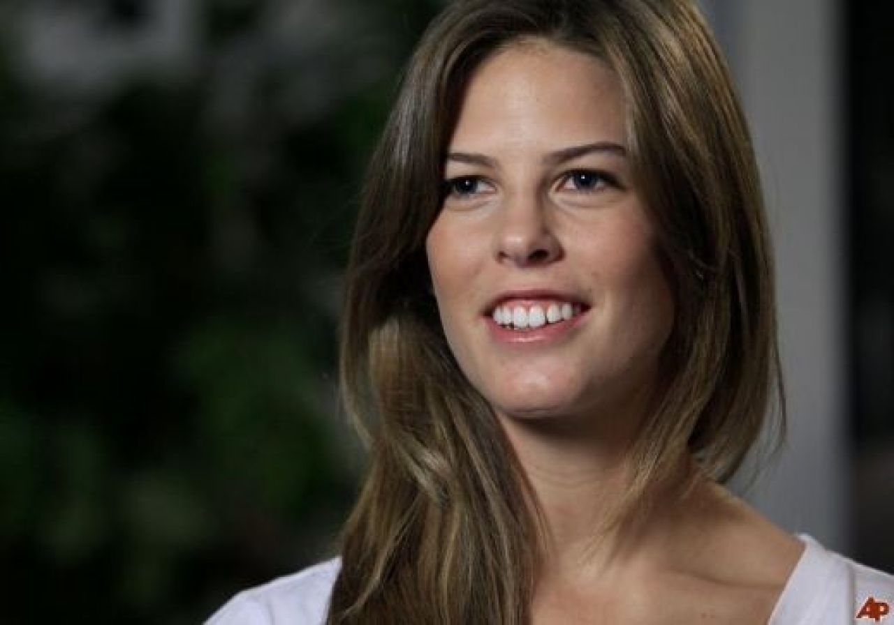 EA este cea mai frumoasa sportiva virgina: Torah Bright: