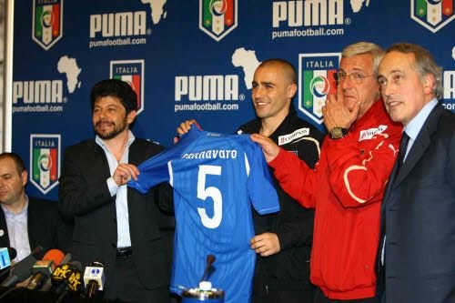 FOTO: Italia, in 3D! Vezi echipamentul pentru Cupa Mondiala!_7