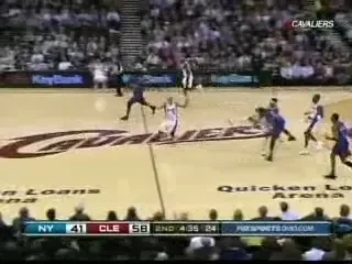 Cel mai TARE&nbsp;alley oop al anului!&nbsp;Vezi ce a facut LeBron James!&nbsp;VIDEO: