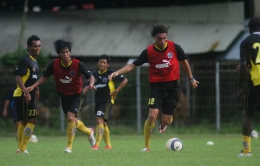 A centrat in Indonezia si a dat gol in Malta! El este cel mai plimbat jucator roman: vezi povestea Soimului Maltez!_12