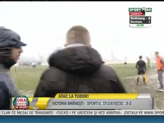 VIDEO Siman a TURBAT: a vrut sa retraga echipa de pe teren! Tudor, acuzat ca a facut praf meciul!