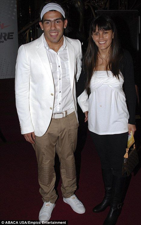 VIDEO / Ea este AMANTA lui Carlos Tevez!_7