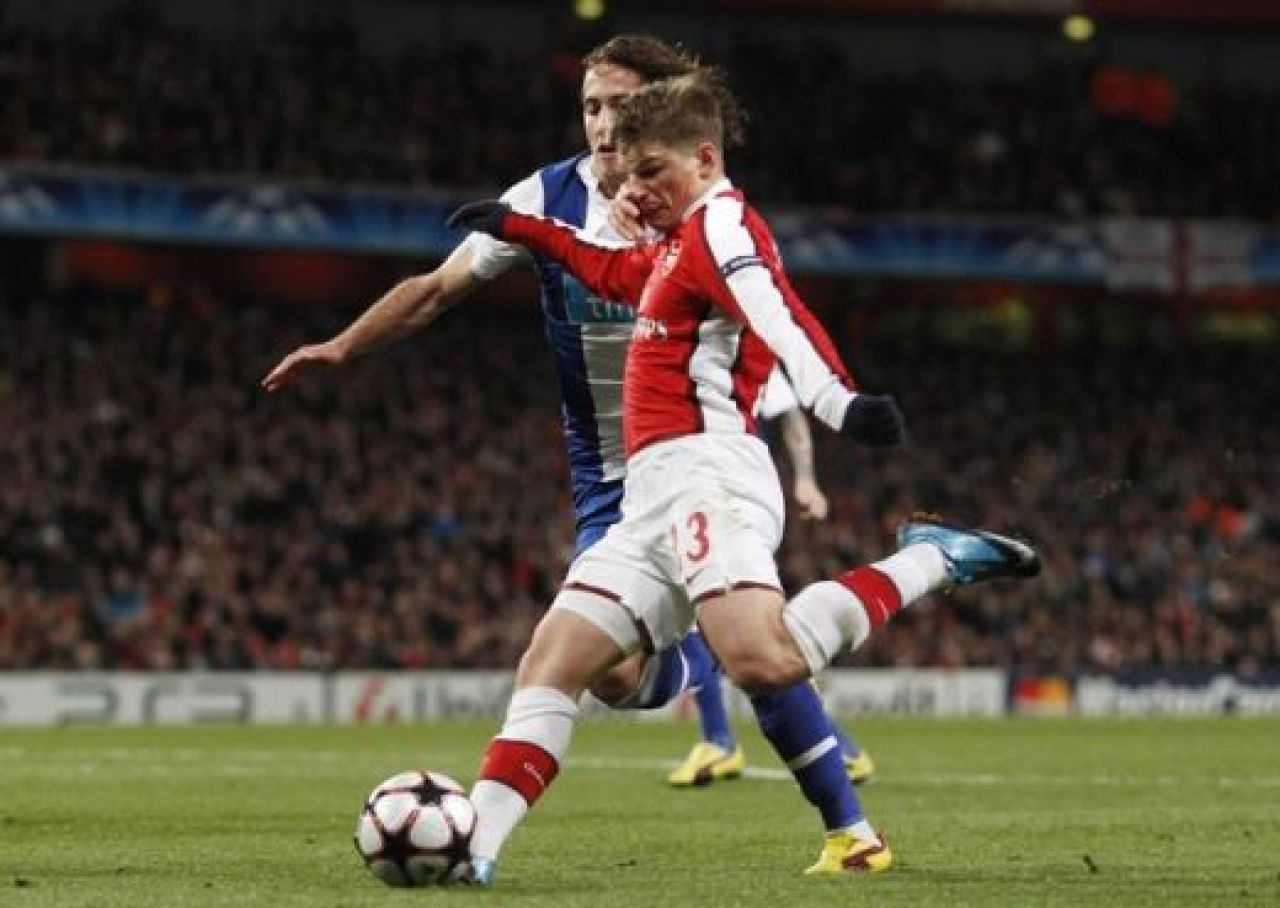 VIDEO UMILINTA! Porto capituleaza pe Emirates: Arsenal 5 -0 Porto!_12
