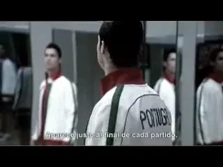 SUPER&nbsp;VIDEO&nbsp;Cristiano&nbsp;Ronaldo nu se mai satura de OGLINZI!