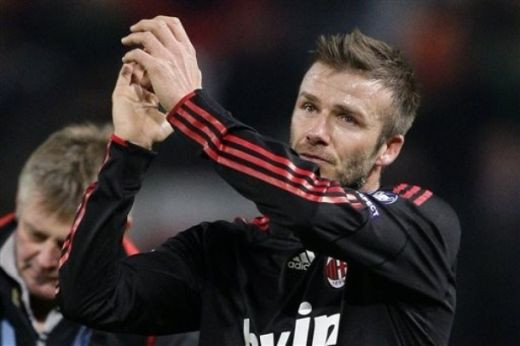 EMOTIONANT: Becks, in lacrimi aplaudat de 75.000 de fani pe Old Trafford!_2