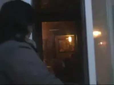 VIDEO Prins in flagrant! Vezi cum se cumpara un loc la scoala lui Gica Popescu!