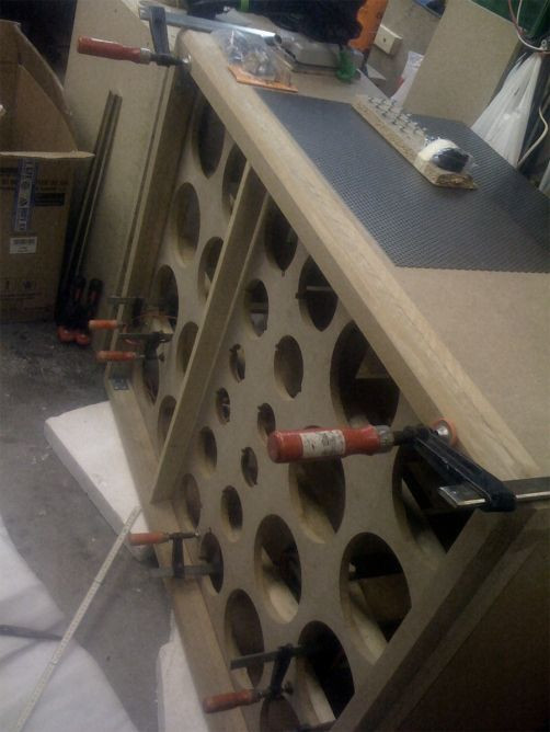 FOTO! E cat peretele tau! Vezi cea mai mare boxa facuta vreodata pentru iPod!  _5