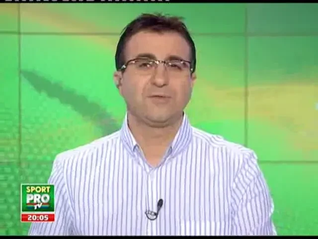 VIDEO / Focoasa Iulia a defilat in lenjerie intima cu un&nbsp;PENIS pe spate!