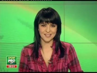 VIDEO / Ce mai vrei? Masini tunate, fete tunate si greii din skandenberg la un loc: