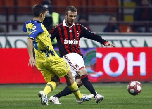 VIDEO Beckham, operat de urgenta in Finlanda! Poate rata Cupa Mondiala!_11