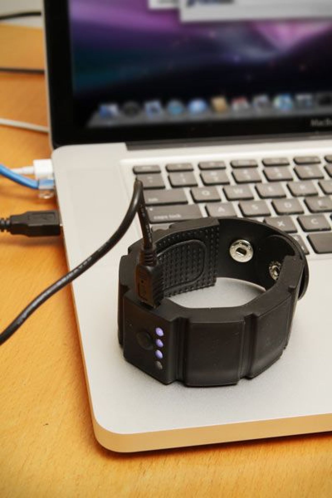 Bratara cu energie: viata mai lunga pentru gadget-urile tale_4