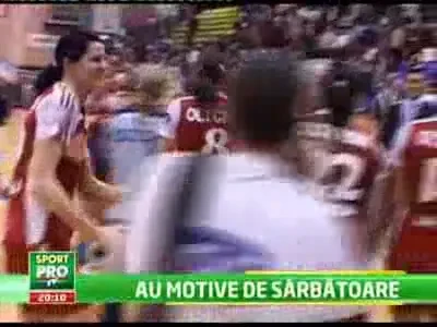 VIDEO: Sa vina cupa! Ce prime&nbsp;au&nbsp; galacticele daca aduc trofeul&nbsp;Ligii&nbsp;in Romania!