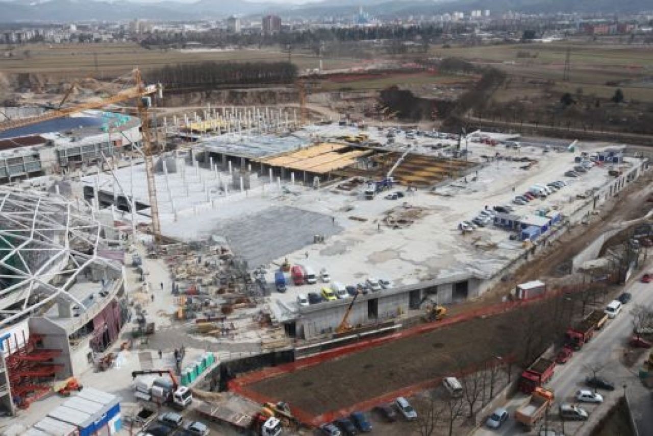 MEGA arene! Slovenia ridica stadionul care isi schimba culoarea in functie de vreme! FOTO_53