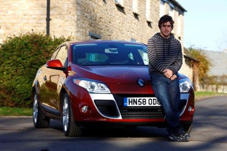 FOTO / Alonso, victorios si in garaj_4