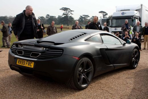 FOTO / Alonso, victorios si in garaj_5