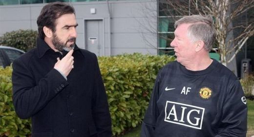 SUPER FOTO! Cantona a revenit la Manchester United!_3