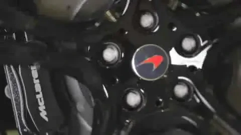 SUPER&nbsp;VIDEO / Hamilton si Button testeaza noul McLaren