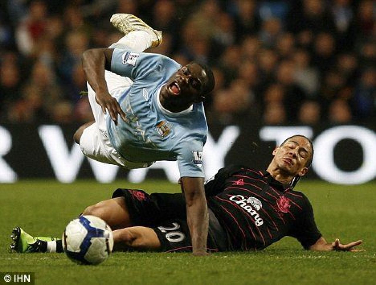 Mancini a sarit la bataie! VEZI DE CE: Vezi cum s-a bucurat Cahill la gol!_5