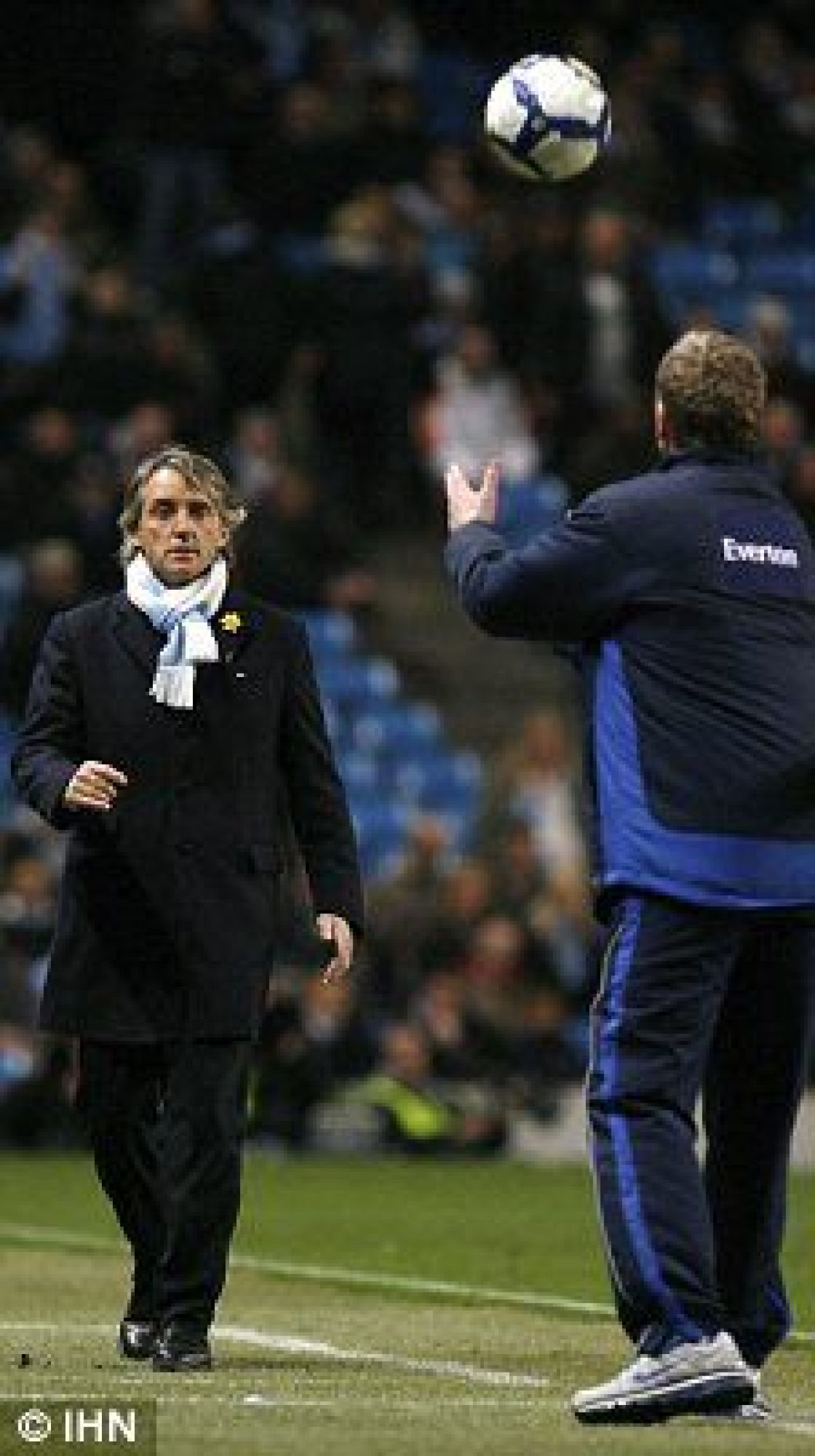 Mancini a sarit la bataie! VEZI DE CE: Vezi cum s-a bucurat Cahill la gol!_9