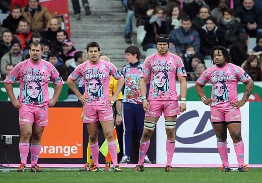 IMN gay, tricouri roz cu chip de femeie, chiloti roz si posete! Vezi campania de marketing a lui Stade Francais: FOTO_9