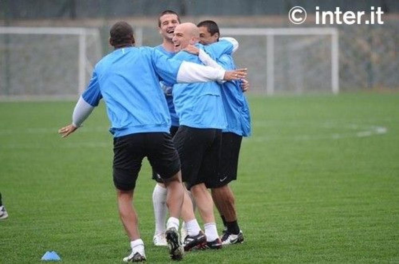 SUPER FOTO: Chivu a readus fericirea la Inter!_4