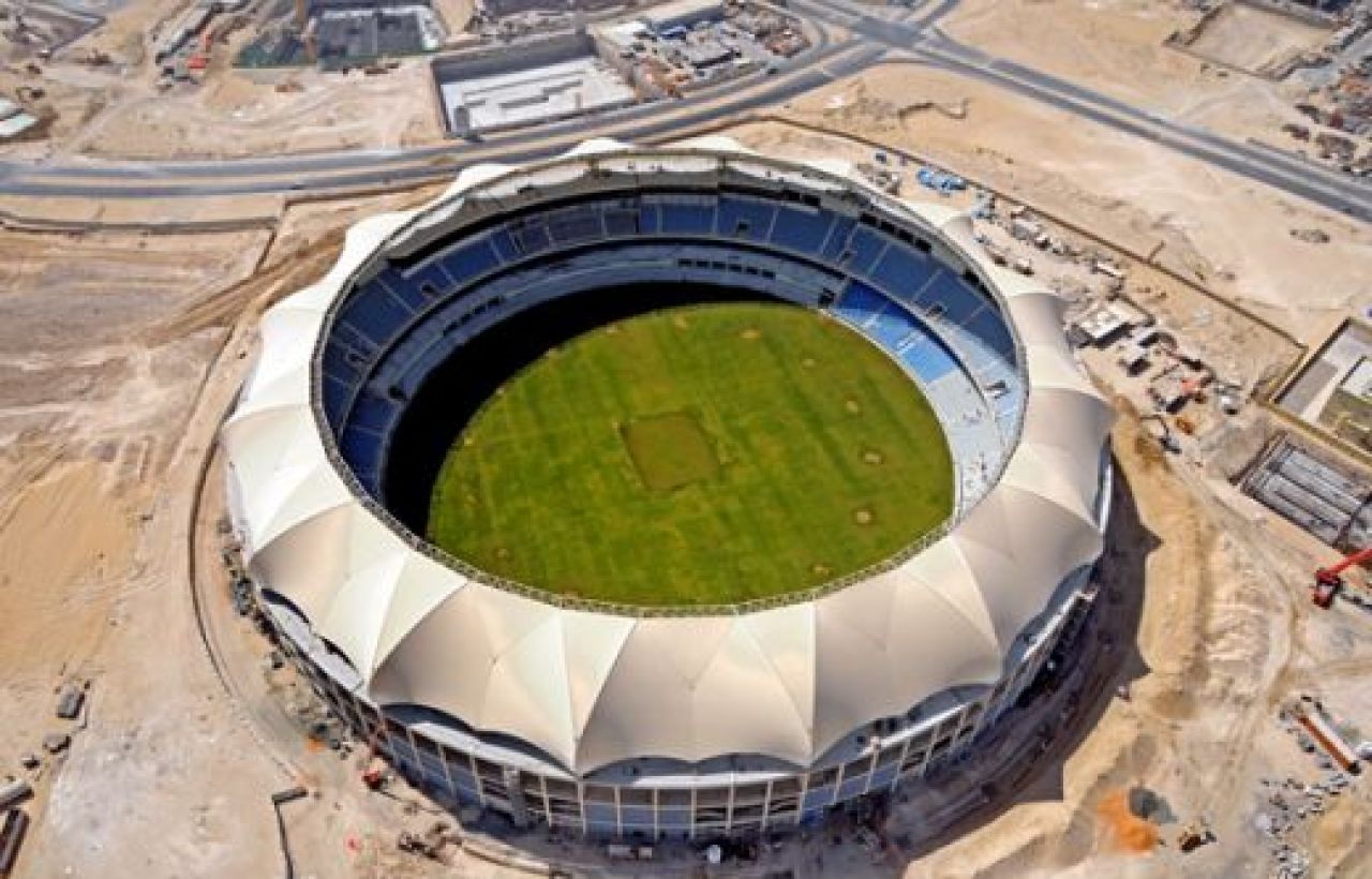 COLOSAL! Nu avem stadioane in Romania cate fac ei pe metru patrat! Cum arata un complex de 4 miliarde $!!_34