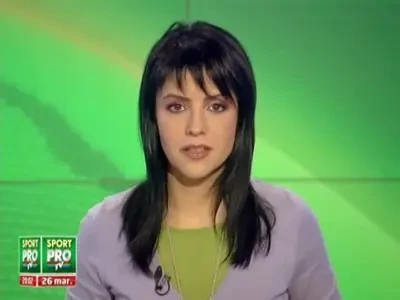 IMAGINI SOCANTE! Bozovic ii da BERE copilului sau de doar un an!