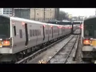 SCANDALOS! Arena in care un scaun costa 44.000 dolari!! Vezi pe ce dau americanii 800 mil $!