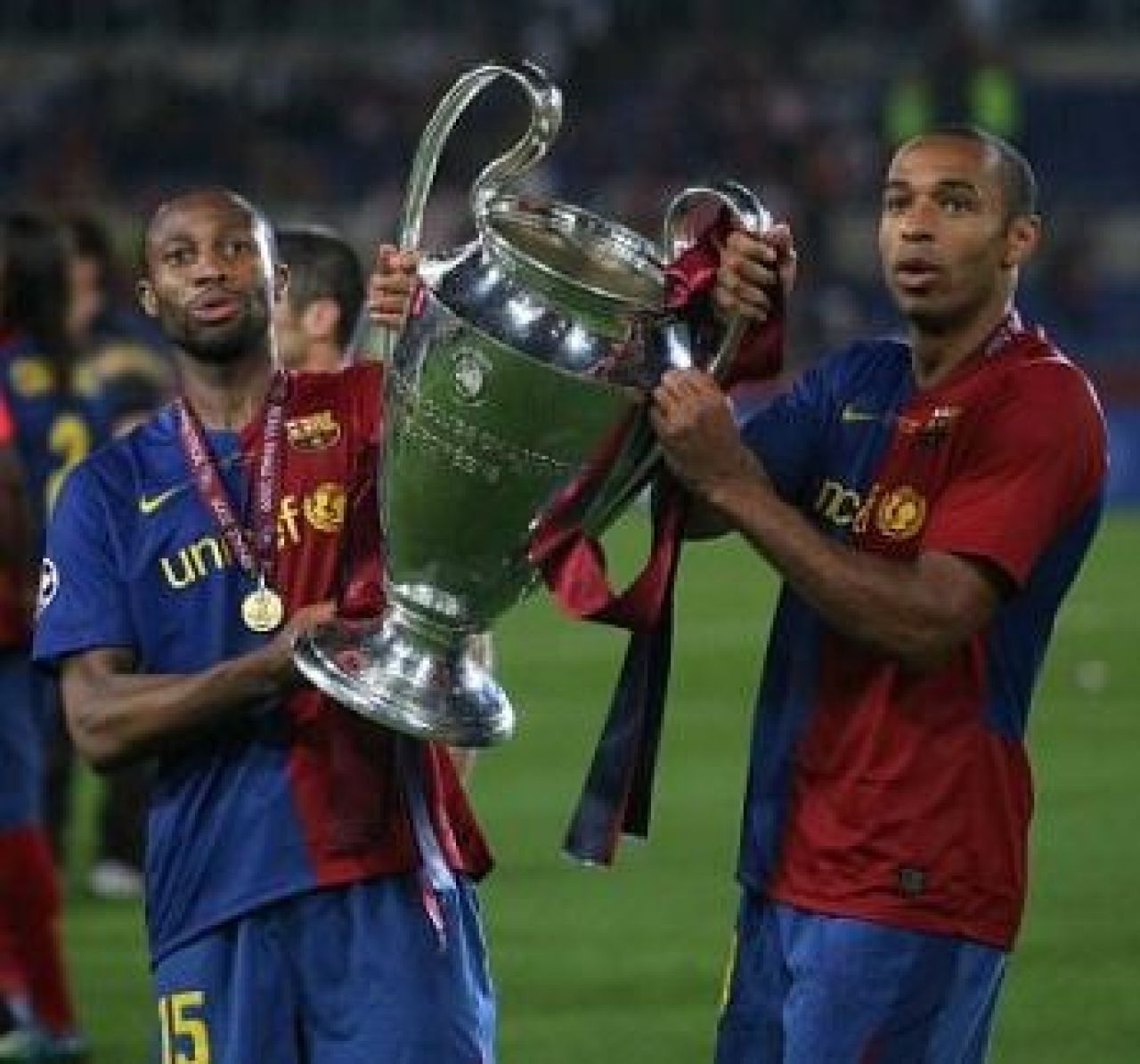 Henry, in lotul Barcelonei pentru meciul cu Arsenal! Vezi super goluri cu Henry in tricoul celor 2 echipe!_11