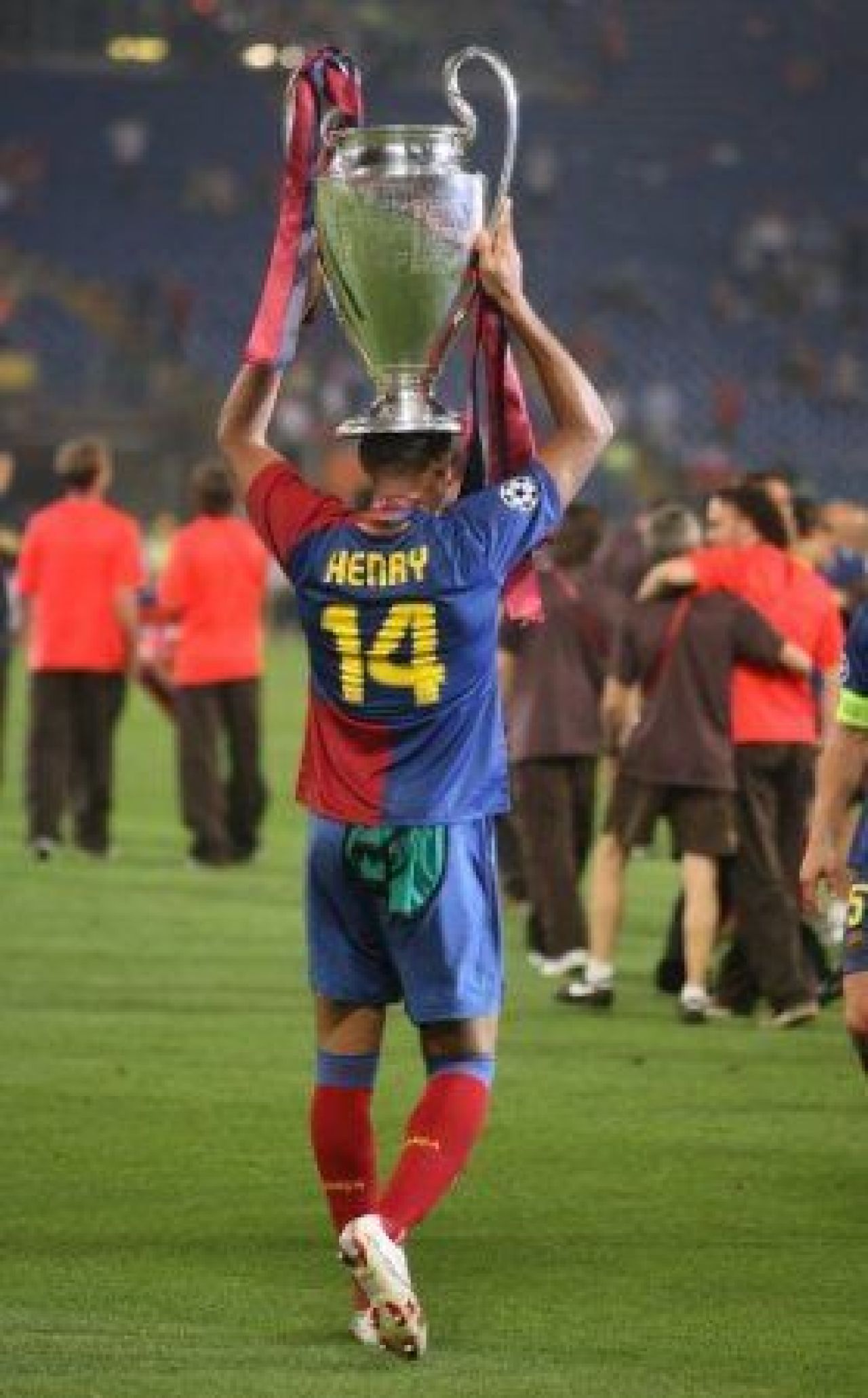 Henry, in lotul Barcelonei pentru meciul cu Arsenal! Vezi super goluri cu Henry in tricoul celor 2 echipe!_15
