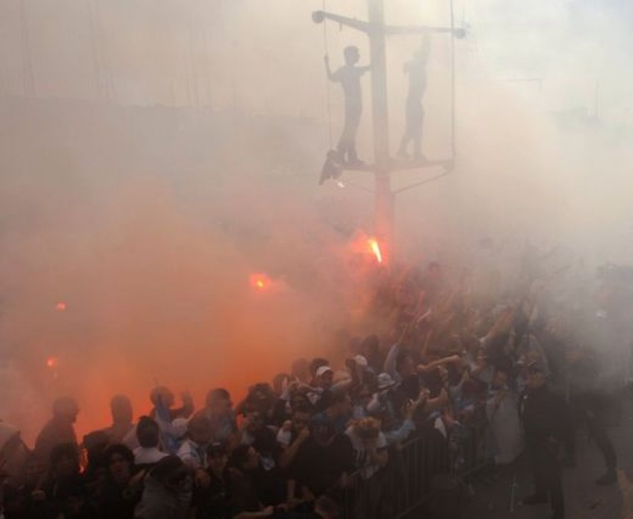 FOTO FABULOS! Marsilia in sarbatoare! Cum a sarbatorit OM castigarea Cupei Ligii!_33