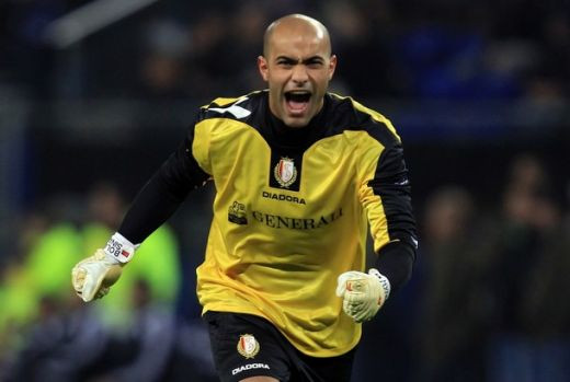 VIDEO: Romanul GROZAV a debutat in Europa: Vezi cea mai mare ratare a serii: Hamburg 2-1 Standard!_31