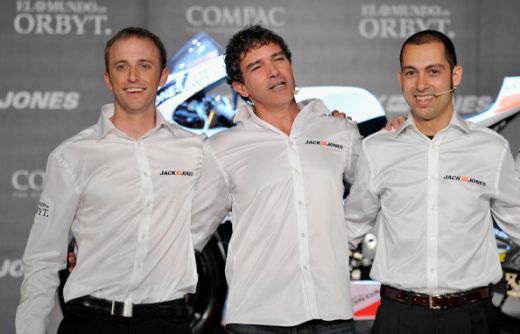 VIDEO: Antonio Banderas si-a prezentat propria echipa de motociclism!_5