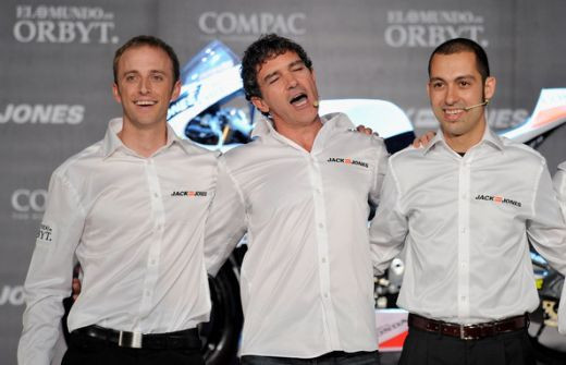 VIDEO: Antonio Banderas si-a prezentat propria echipa de motociclism!_10