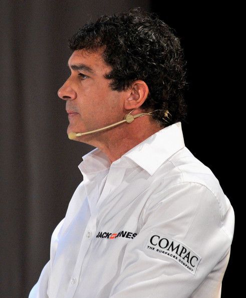 VIDEO: Antonio Banderas si-a prezentat propria echipa de motociclism!_12