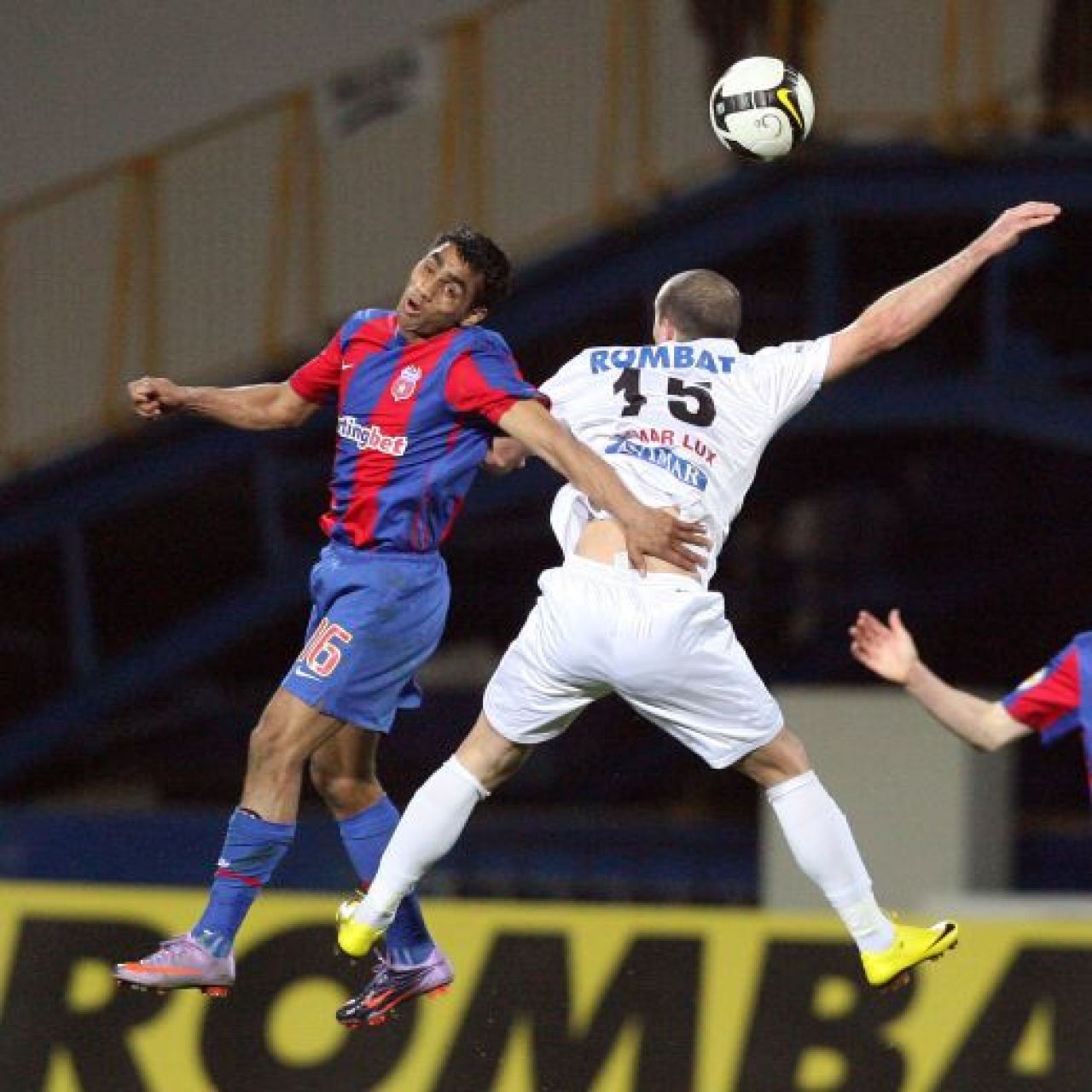 NOROC cu Panduru pe banca! Bistrita 1-2 Steaua! Vezi imagini!_9