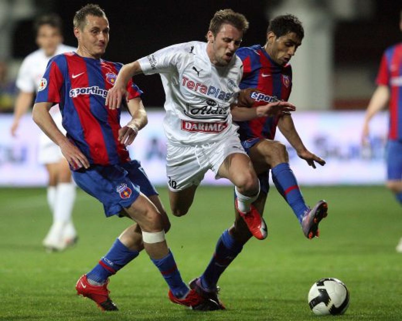 NOROC cu Panduru pe banca! Bistrita 1-2 Steaua! Vezi imagini!_11