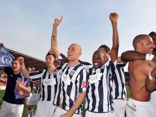 SUPER FOTO / Tamas a facut SHOW in vestiar dupa ce a promovat in Premier League!_6