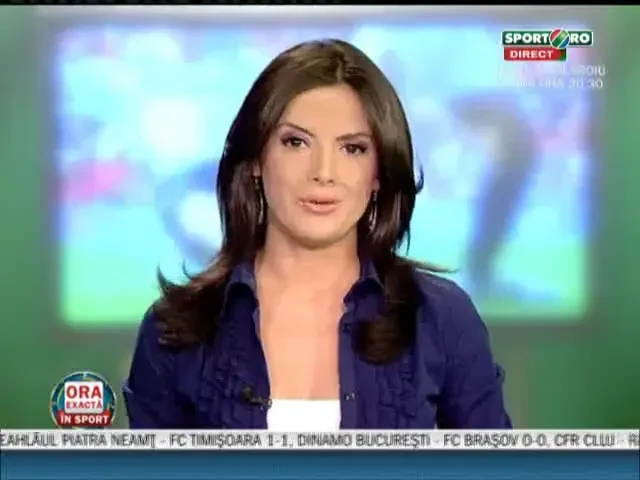 FAZA ZILEI! Cum joaca femeile rugby in rochii de gala!