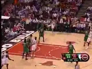 VIDEO FAZA care a innebunit NBA-ul de RAS! Wallace si-a dat AUTOCOSUL anului!