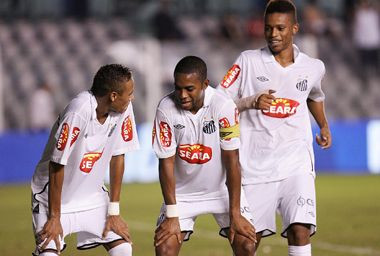 VIDEO Pustiul dorit de Real Madrid a dat CINCI goluri intr-un meci! Vezi ce show a facut cu Robinho in Cupa Braziliei!_13