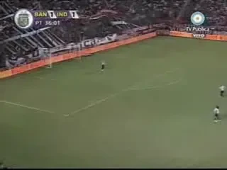 VIDEO Nici camerele nu l-au prins! Vezi SUPER gol de la centrul terenului!