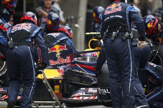 VIDEO / McLaren castiga totul in China. Vezi filmul cursei!_4