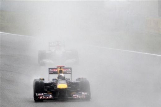 VIDEO / McLaren castiga totul in China. Vezi filmul cursei!_13