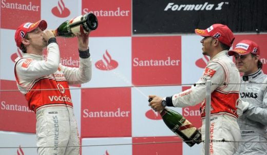 VIDEO / McLaren castiga totul in China. Vezi filmul cursei!_63