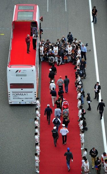 VIDEO / McLaren castiga totul in China. Vezi filmul cursei!_113